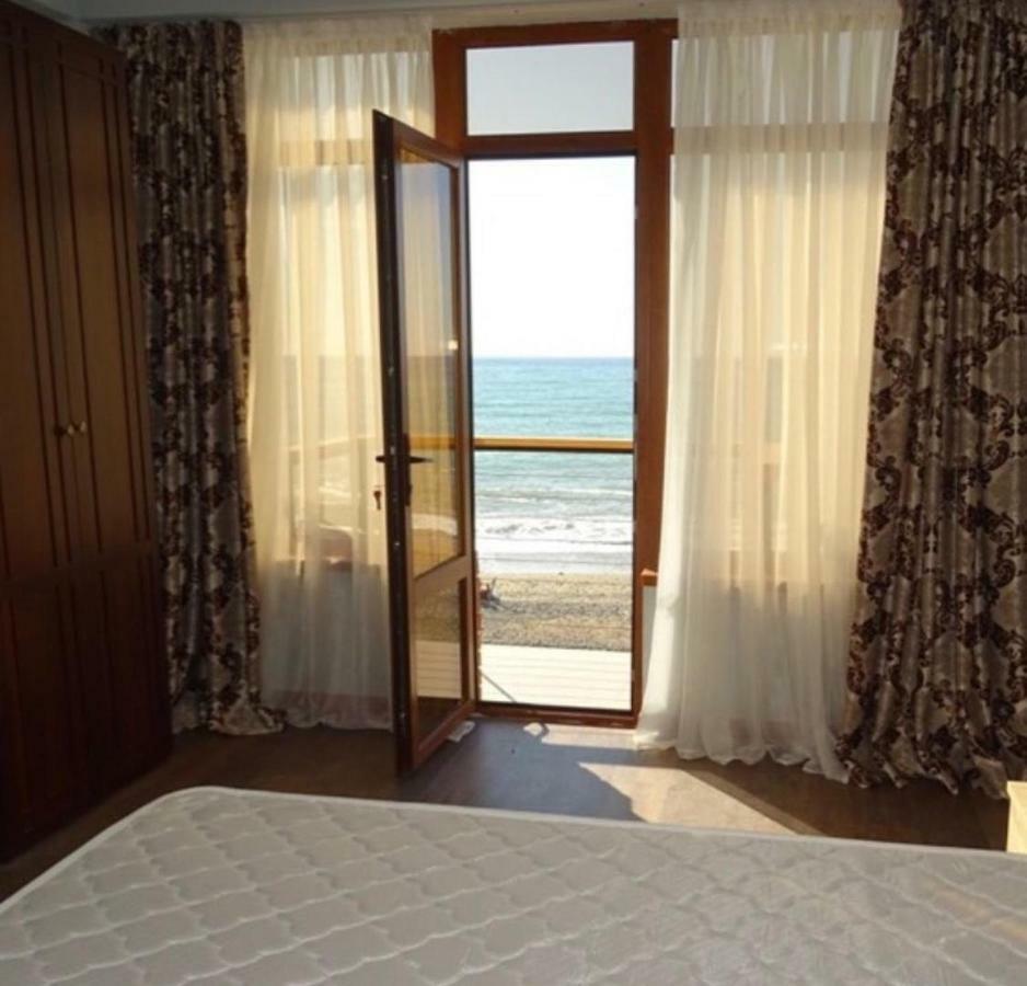 Leon Beach Hotel New Athos Buitenkant foto
