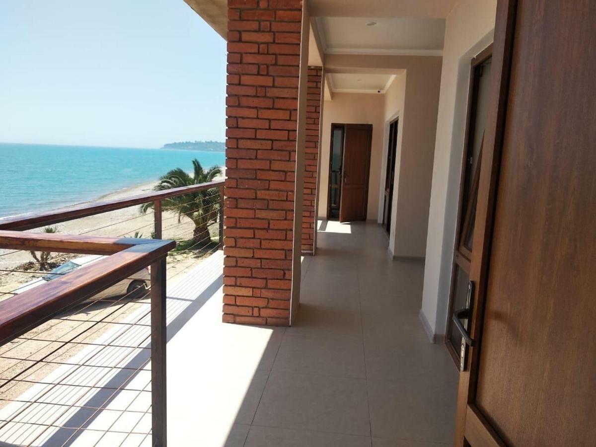 Leon Beach Hotel New Athos Buitenkant foto